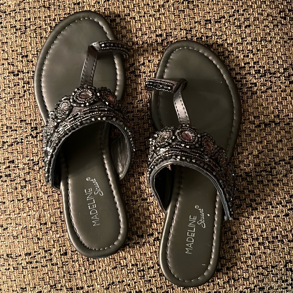 Madeline Stuart, size 6, feet with iridescent stones